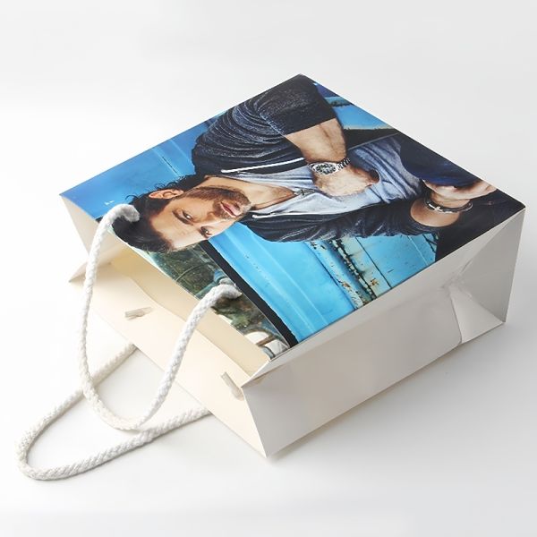 Prevent Dust Kraft Paper Shopping Bag Customizable For Logo Or Brand Name