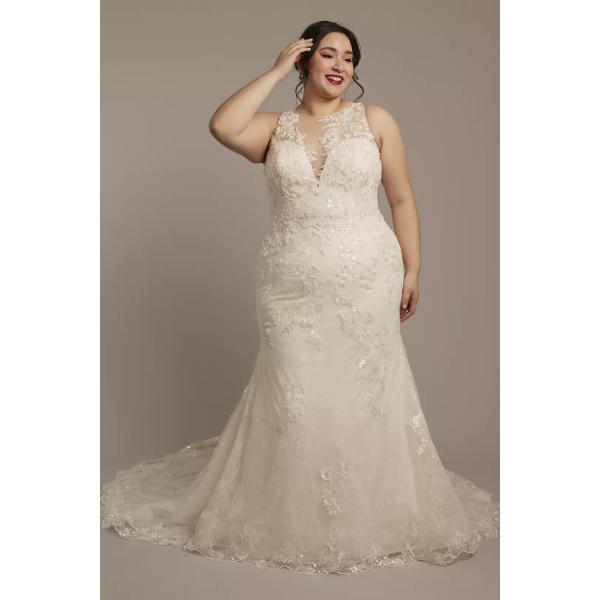 Elegant Appliques Lace Cathedral Train Zipper Plunging Illusion Neckline Tank