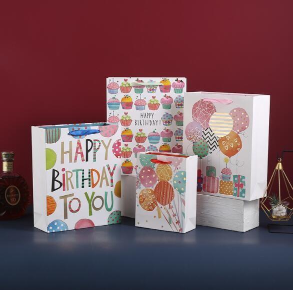 Thicker 210gsm Cardboard Gift Bags Happy Birthday Pattern Eco Friendly Tote Bag