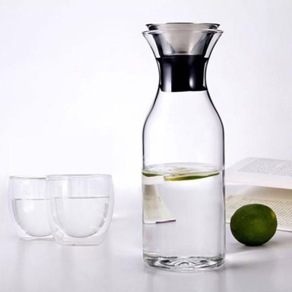 35oz Borosilicate Glass Pitcher With Lid , Silicone Flip Top Lid Insulated Water Carafe