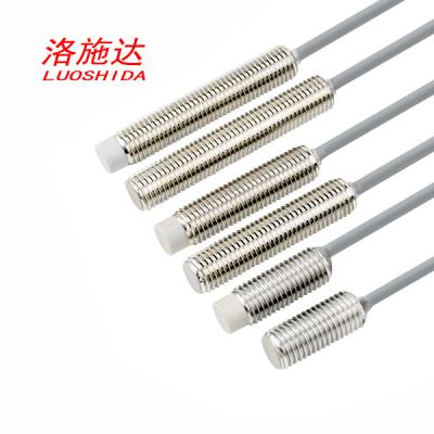 Sensor de proximidade nivelado indutivo cilíndrico da elevada precisão de 24VDC M8