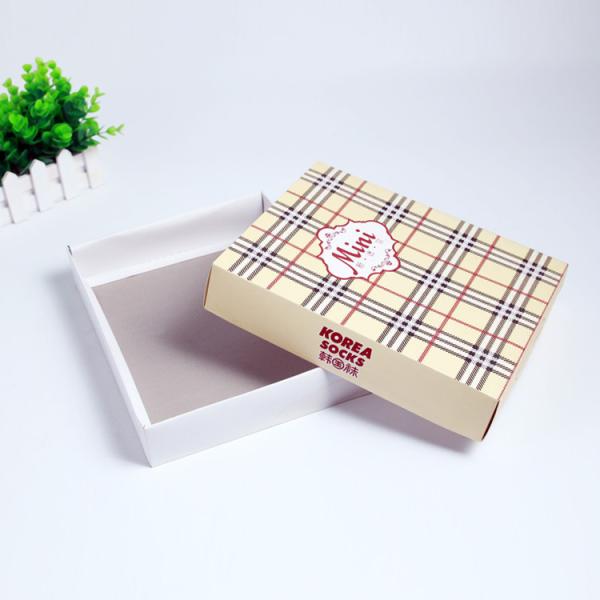 Square Shaped Paper Packaging Box With Lid For Men'S And Children Stocking