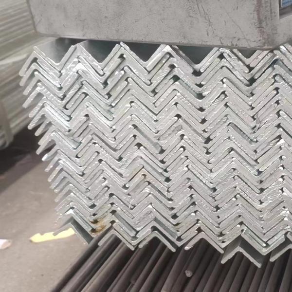 Customized Galvanized Heavy Angle Bar Angle Steel For Shipment Container