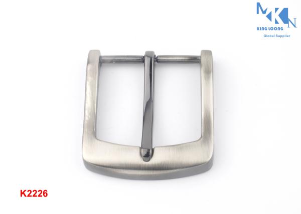 Purse Making Accessories Metal Pin Buckle , Custom Logo Reversible Belt Buckle