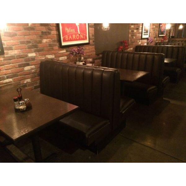 Industrial Rustic Vintage Coffee Shop Pub Benches Button Back Pizza Street Restaurant Design
