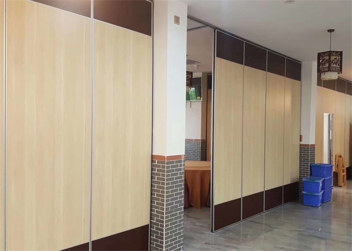 Ресторан Сдвижные потолки, треки, разделители, перегородки