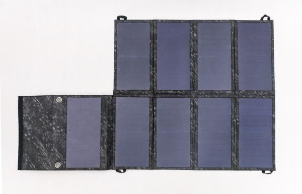 An Efficient 60W Portable Solar Battery Pack , Waterproof Solar Charger For Mobile Phone