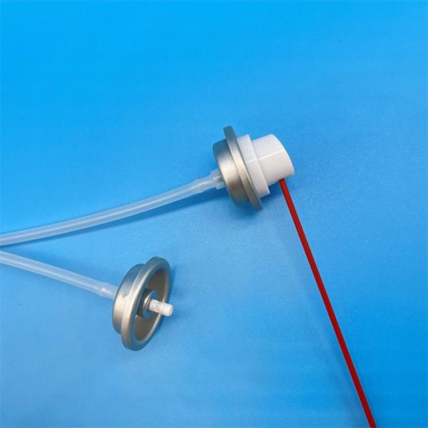 Vanne de lubrification WD-40 haute performance pour démonstrations en magasin et expérience client avec une brume constante.