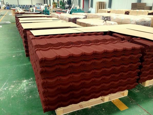 Металл покрытый камнем настилая крышу 0.45mm Prepainted гальванизированная стальная плитка скрепления