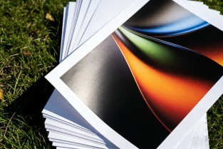Lightweight 160g Double Sided Glossy Paper Customizable For Digital Printing