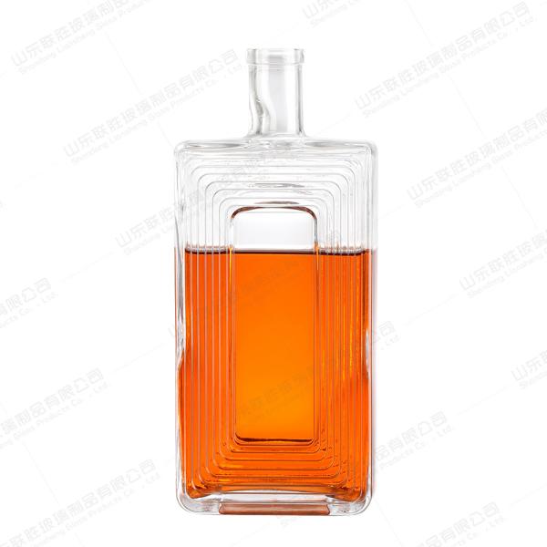 Glass Bottles Vodka Liquor With Cork Whisky Base Material Glass 500ml 750ml Custom