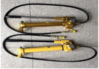 Atuação hidráulica de controle remoto da bomba de mão única com o pistão dobro do laço