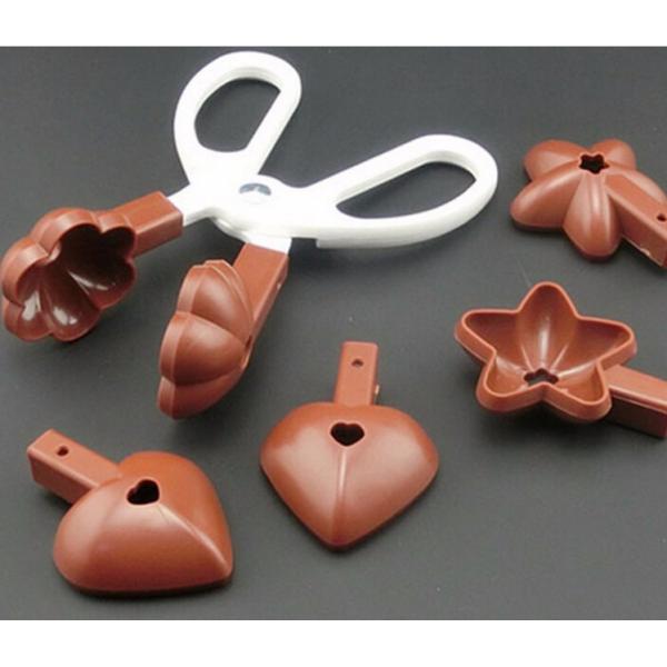 Heat Insulation Kitchen Baking Tools Plastic Heart Flower Star Scissor Mould