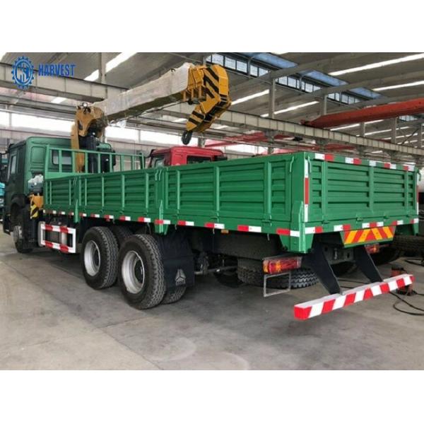 boîte Sinotruk Howo 6x4 336hp 10 Ton Truck Mounted Crane de cargaison de 7000x2300x600mm