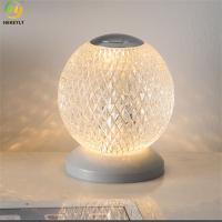 Lumières modernes de nuit de lune LED de chambre à coucher d'USB de chevet de lampe sans fil de table