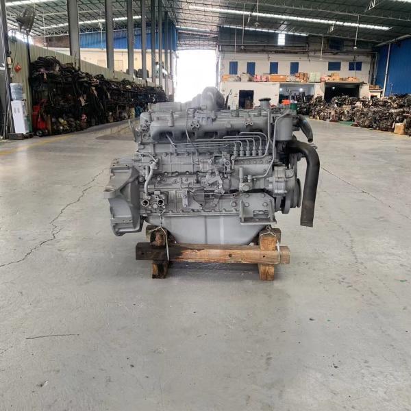 L'assemblage du moteur diesel ISUZU 4BD1 utilisé pour l'excavatrice ISUZU 6HK1 6WG1 6BG1T