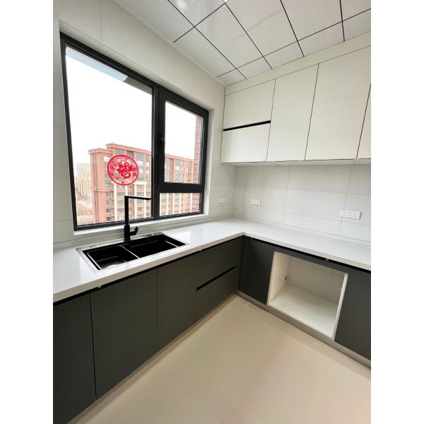 Heat-Resistant Kitchen Cabinet Doors With Waterproof Finish for Home