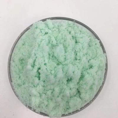 Nbsp sulfate ferreux héptahydrate en poudre pour le traitement de l'eau et la restauration du ciment.