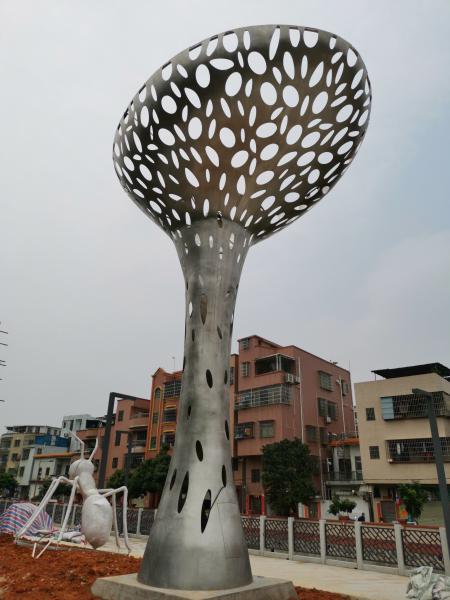 Lamp Hollow Large Metal Yard Sculptures , Brushed Surface Metal Lawn Sculptures