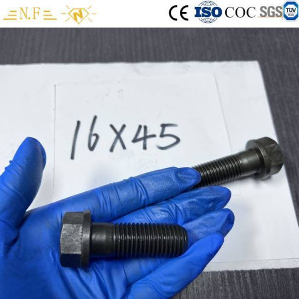 Heat Treated Sprocket Bolt Fastener High Strength Durable Corrosion Resistant Suitable for Heavy Machinery and Equipment