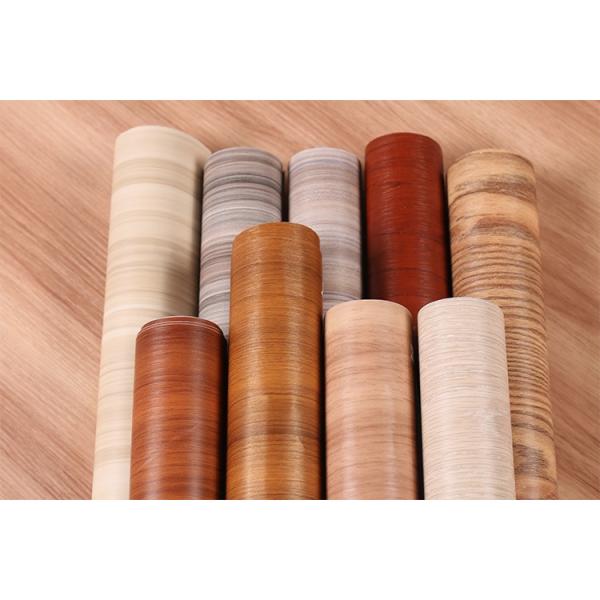 Tapis peint autoadhésif à grains de bois résistant à l'eau et écologique pour la conception de meubles modernes