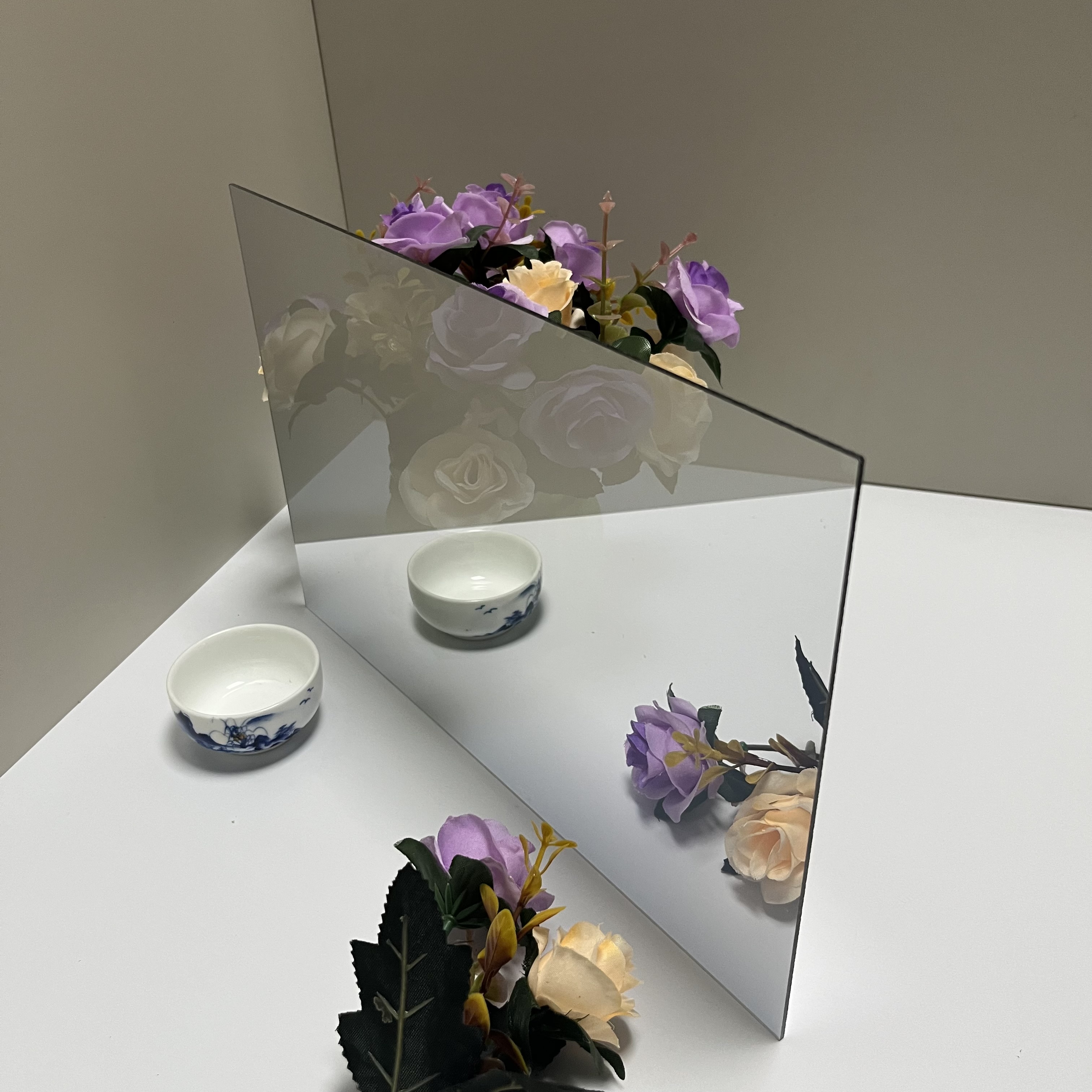 Non Scratch Acrylic Mirror Sheet 2mm A4 Size Cutting Service Semi-transparent mirror