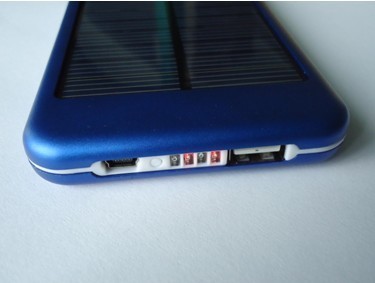 5000mAh portabl solar mobile charger/mobile power source charger