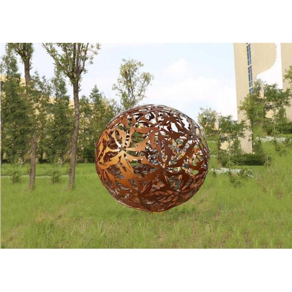 Бронзовый сад шарика орнаментирует статуи, скульптуры сада металла современные