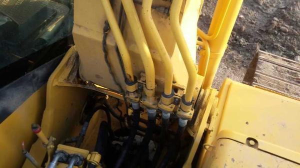 Japan used komatsu pc200-7 excavator for sale