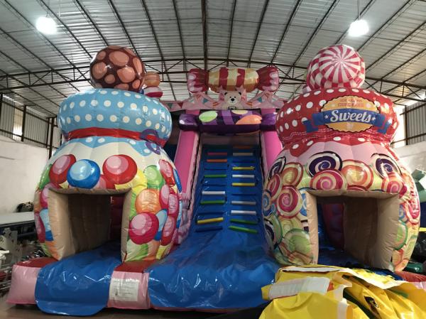 Corrediça seca personalizada da casa inflável alta dos doces para o Natal
