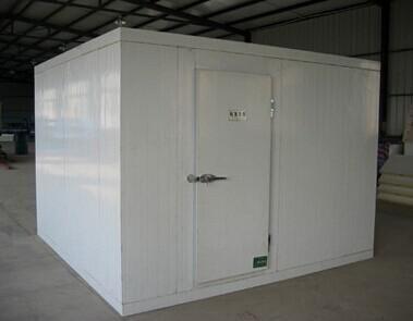 Hinge Or Sliding Door PU Sandwich Panel For Cold Room With -45~20℃ 42kg/㎡
