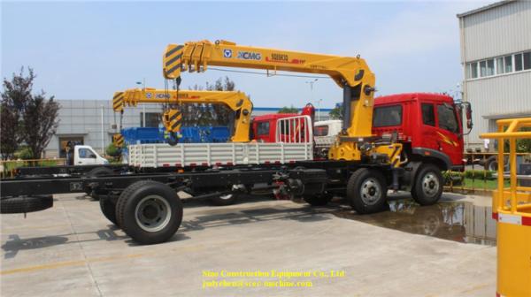 Tipo reto Crane Sinotruk Howo Chassis Monted montado caminhão XCMG SQ8SK3Q