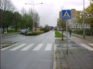 High Luminous 18V 900mm LED Crosswalk Signs , Blue Pedestrian Crossing Sign