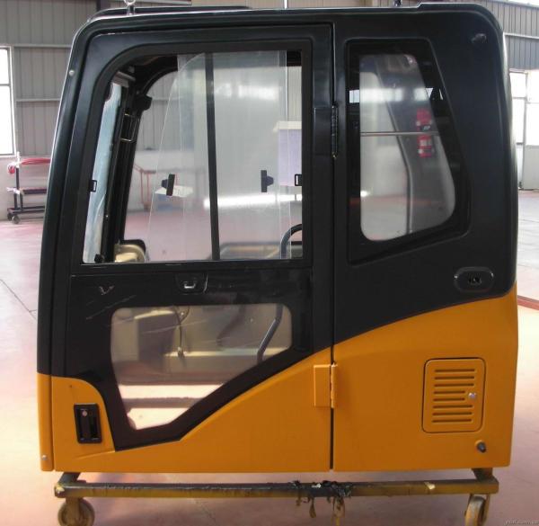 OEM Komatsu PC60-7 Excavator Cab/Cabin Operator Cab and Spare Parts Excavator Glass