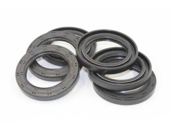 LE014680 Oil Seal Case Parts CX240BLR CX250C CX250D LC LR CX160B CX160C CX210B CX210C LC CX210D LC CX210BLR