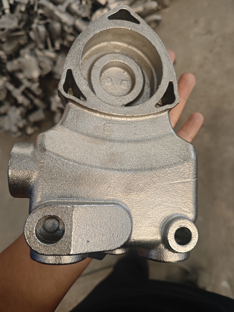High Pressure Resistant Cast Steel Water Pump Head with Corrosion Resistant Precision Casting for Industrial Pump Casing