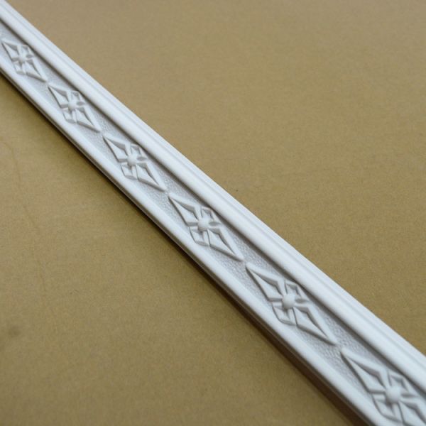 GB-82012 Hot-Sale Urethane Polymer Carved Fireproof Door Surround Chair Rail Mouldings For Living Room