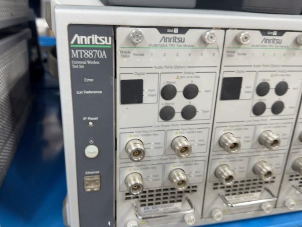 MT8870A 10 MHz–6 GHz Anritsu Universal Wireless Test Set 160/200 MHz BW Up To 16 RF Ports