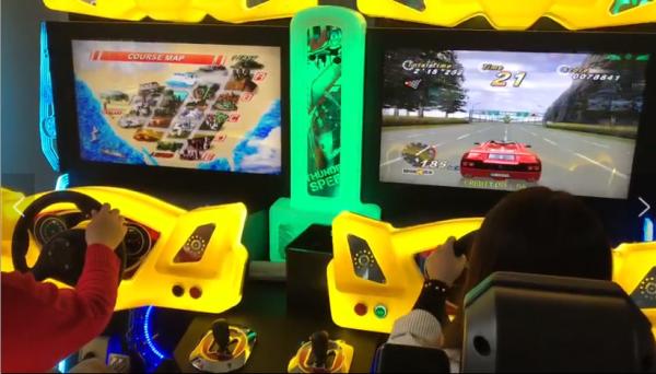 Coin Operated Outrun Car Racing Video Game Machine For 1-4 Player