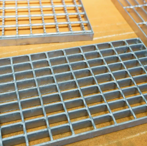 Standard Welded Steel Grating Galvanized Steel Grating Walkway Platform
