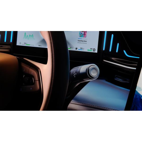 Geely L6 Embracing Cockpit and Galaxy Colorful White for 5 Seats Energy Vehicle Model