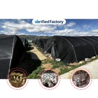Serre à champignons à structure galvanisée en acier avec film plastique et filet d'ombrage