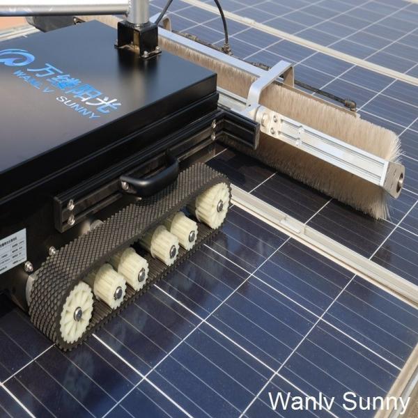 Serviço online 24 horas com controlo remoto inteligente Limpador de painéis solares para lavadoras