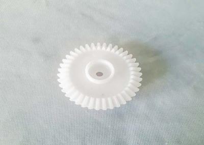 POM Nylon Plastic Parts Gear que utiliza ferramentas a cor feita sob encomenda
