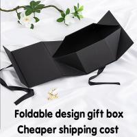 Couleurs fixes portatives adaptées aux besoins du client de Logo Cardboard Gift Packaging Box pleines