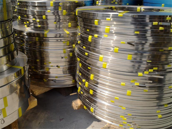 UNS N08904 904L Stainless Steel Strip Coil Cold / Hot Rolled 100mm 200mm Width