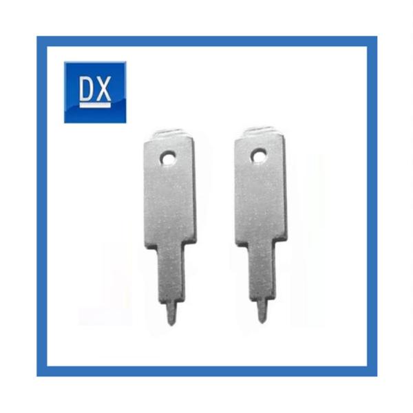 Металл терминалов штепсельной вилки соединителя штемпелюя медь зажимов латунную