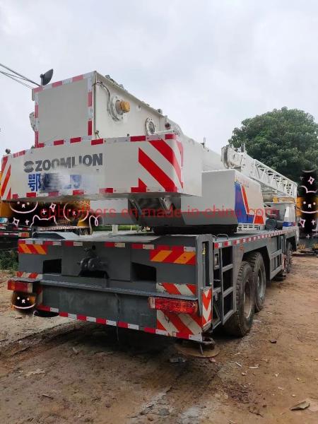 Une grue hydraulique Zoomlion rénovée 50 tonnes