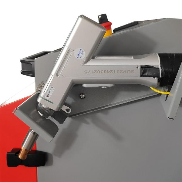 KEYILASER 3000w Máquina de solda a laser portátil de aço de alta potência para reparação de moldes Soldadora a laser portátil