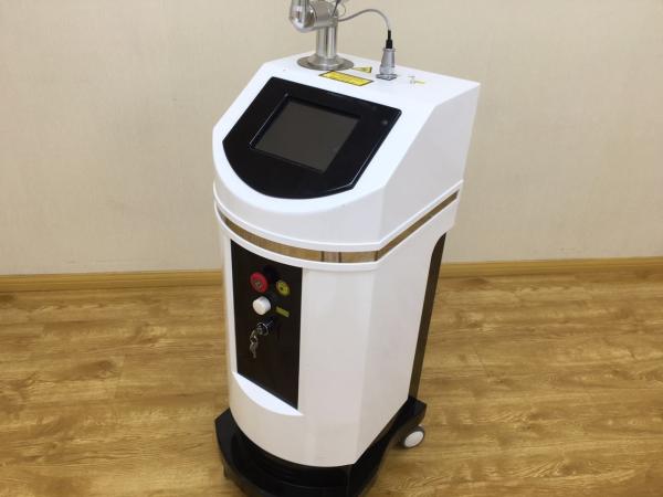 Máquina fracionária do tratamento do laser do CO2 para a remoção da remoção de Vaginal Laxity/cicatriz